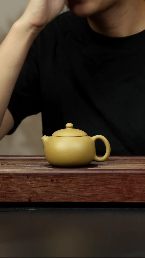 紫砂茶壶黄金段 西施