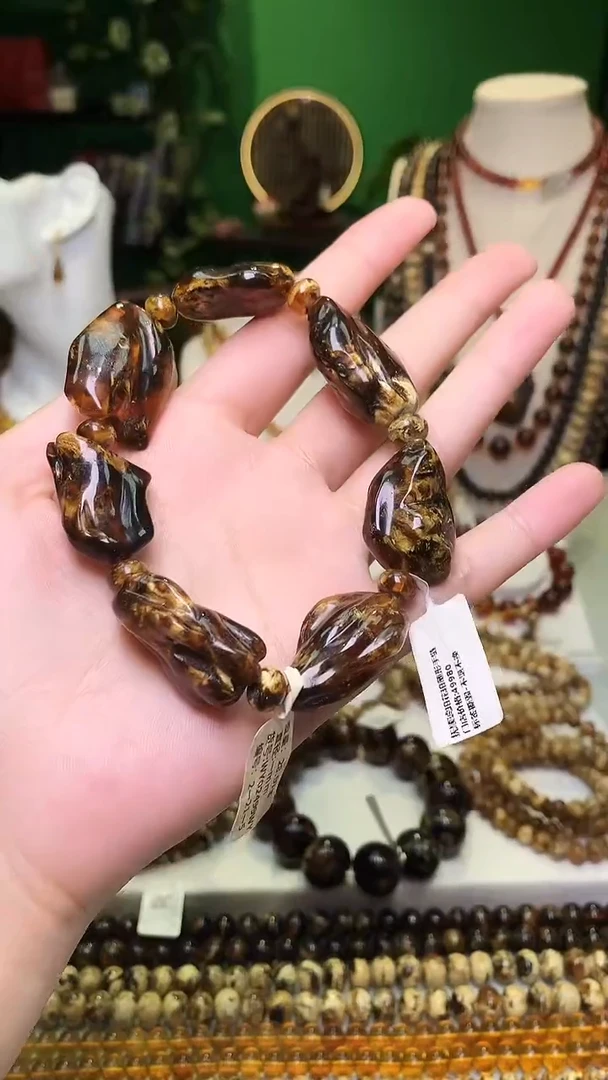 【闪购商品】琥珀裸石未镶嵌抚顺琥珀
