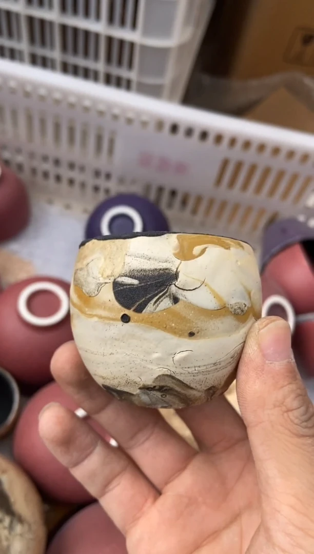 杯无运费险有瑕疵的摄影的产品有使用过的痕迹有点脏介意勿拍