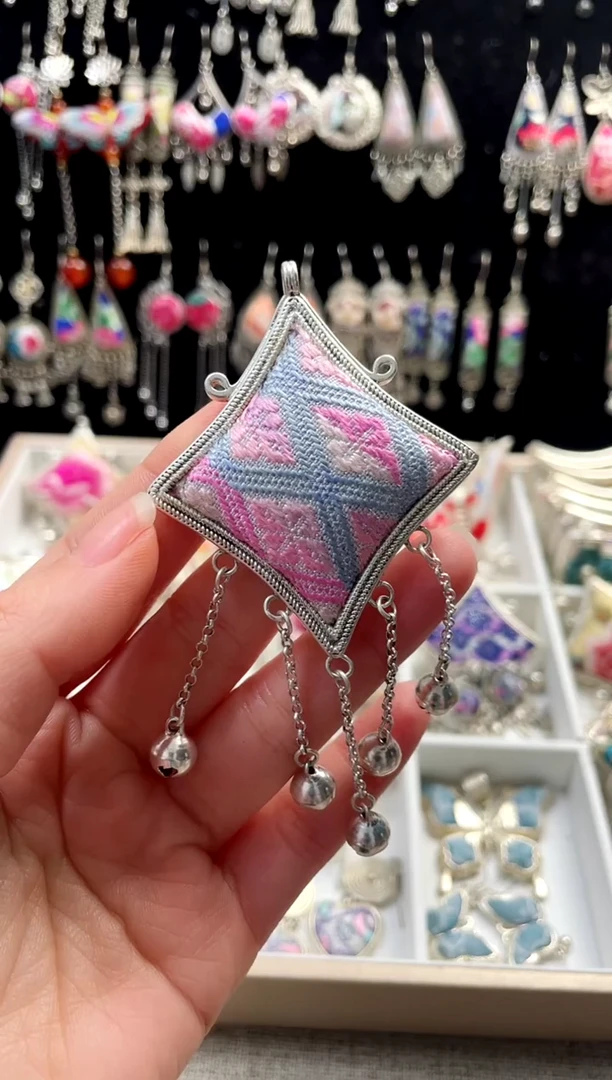 【闪购商品】织绣非遗刺绣饰品