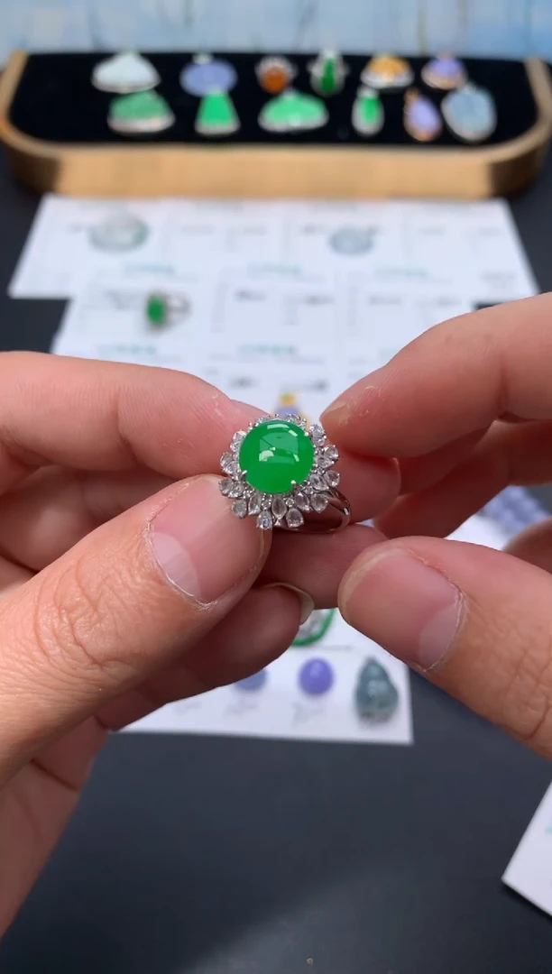 18K金镶嵌定制翡翠48小时鉴赏期 退货不扣服务费