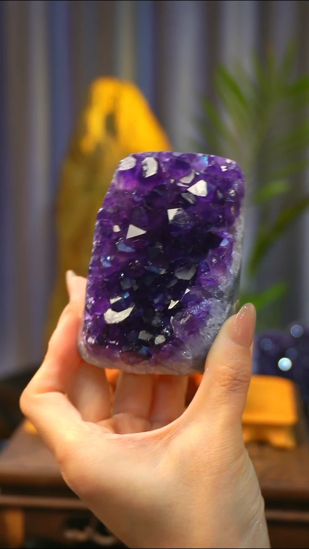 石材精品矿物晶体摆件