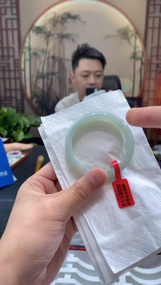 未镶嵌手镯翡翠000058247