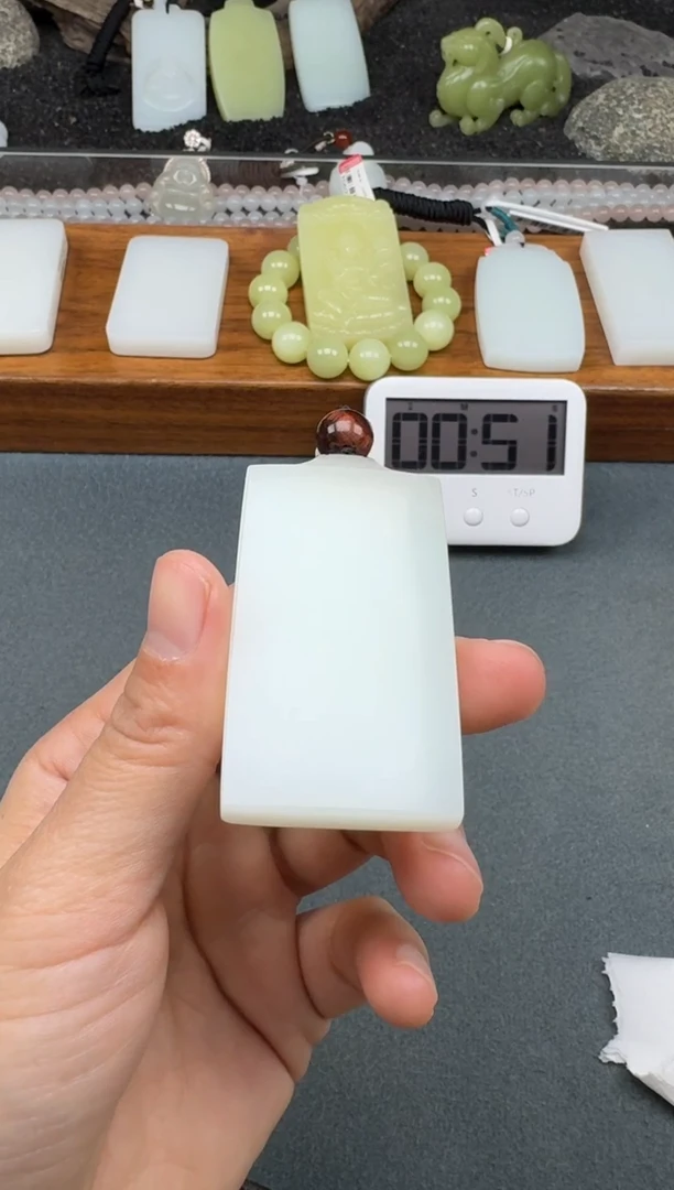 颈饰未镶嵌和田玉2