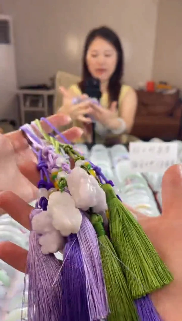 翡翠未镶嵌吊坠(不含链)多样性发货 发一件