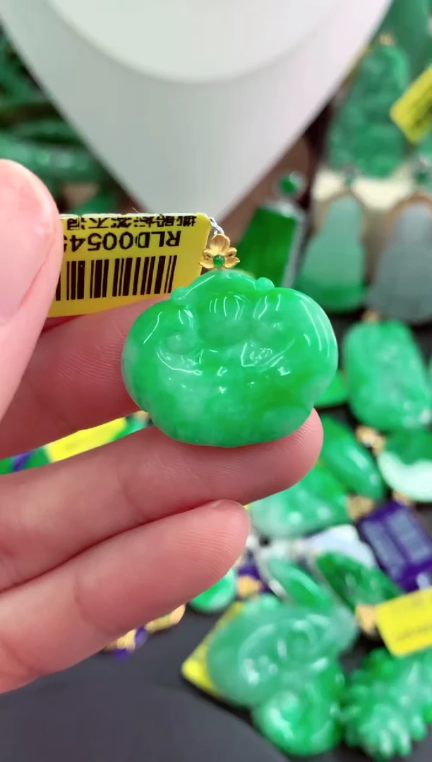 吊坠(不含链)18K金镶嵌翡翠天然缅甸翡翠A货