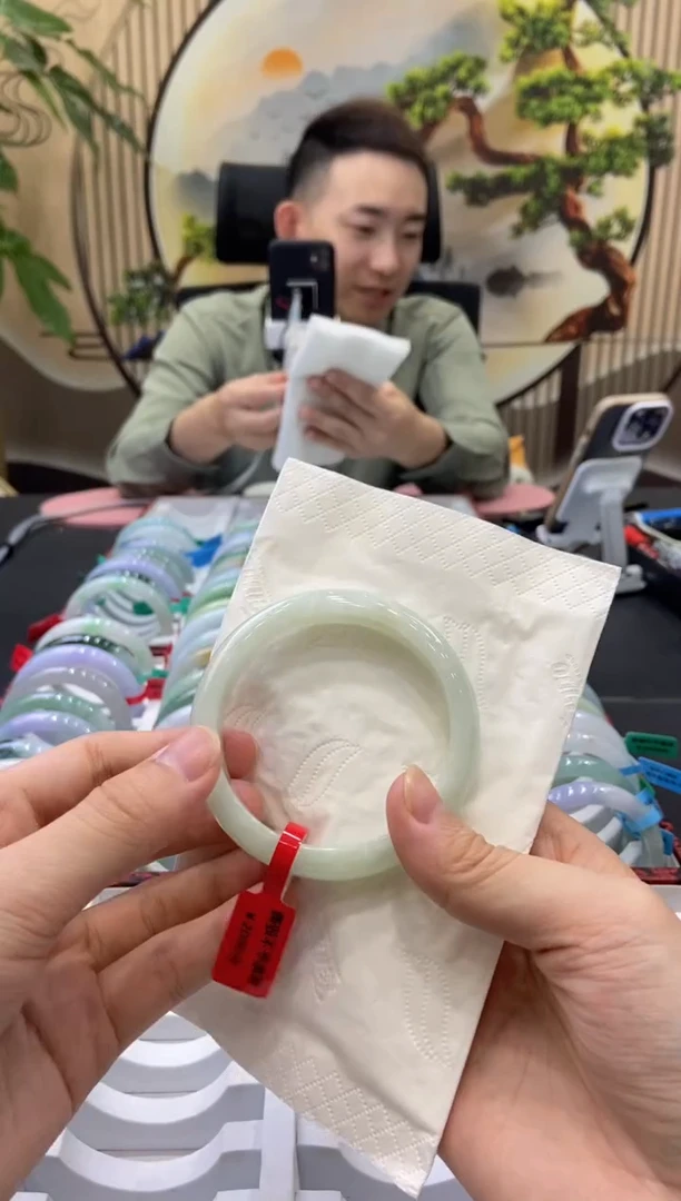 未镶嵌手镯翡翠5051