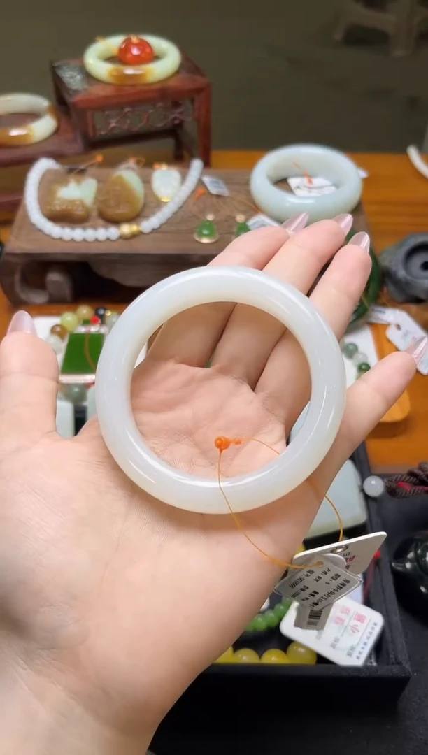 未镶嵌手镯和田玉青海野牛沟 55+圈