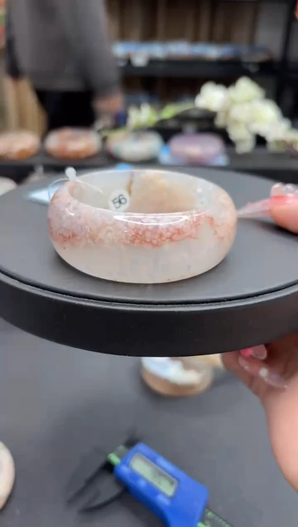 未镶嵌手镯石英质玉149(56圈)