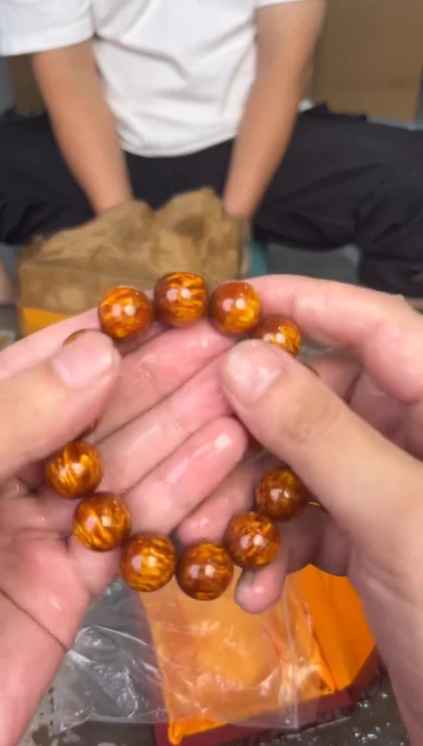 无非金属精美手串（无礼盒）