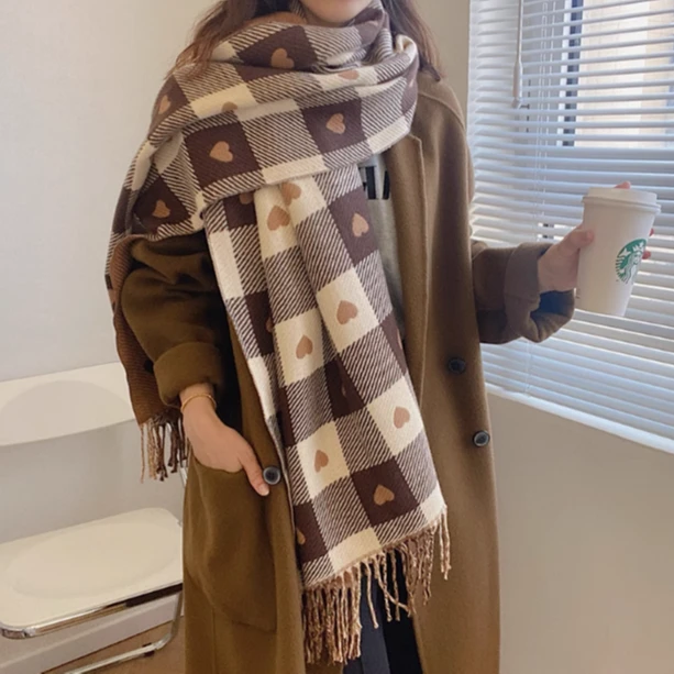 新款双面爱心格子网红羊绒围巾女冬季百搭韩版大披肩外搭围脖保暖