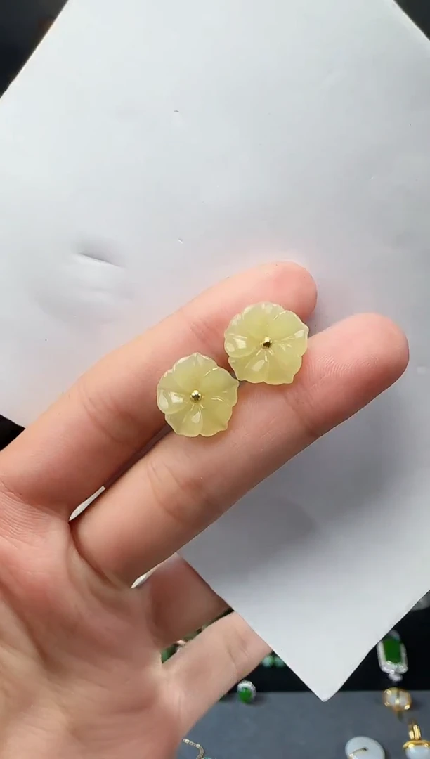 【闪购商品】和田玉耳钉18K金镶嵌1