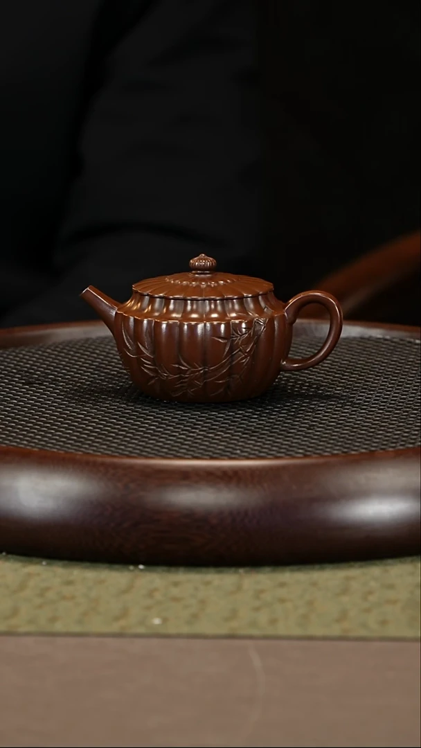 茶壶紫砂19 邵忠源  紫檀紫泥  筋纹扁尘 200cc