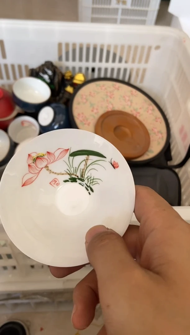 杯无运费险有瑕疵的摄影的产品有使用过的痕迹有点脏介意勿拍