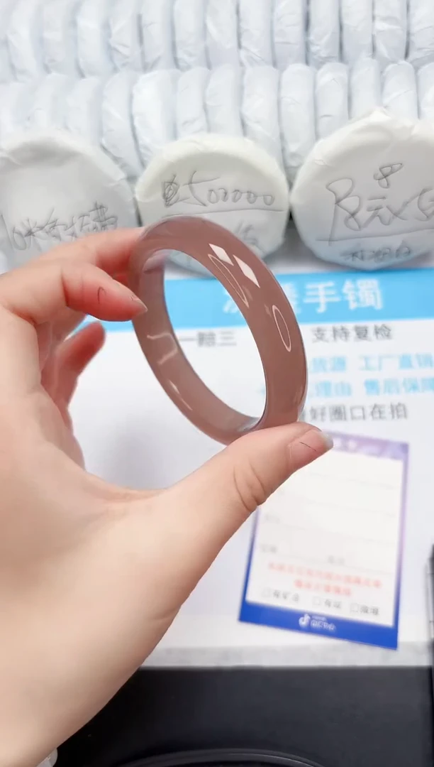 【闪购商品】石英质玉手镯未镶嵌107-61