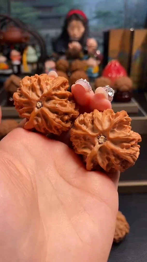 【闪购商品】文玩核桃把件H644苹果园41