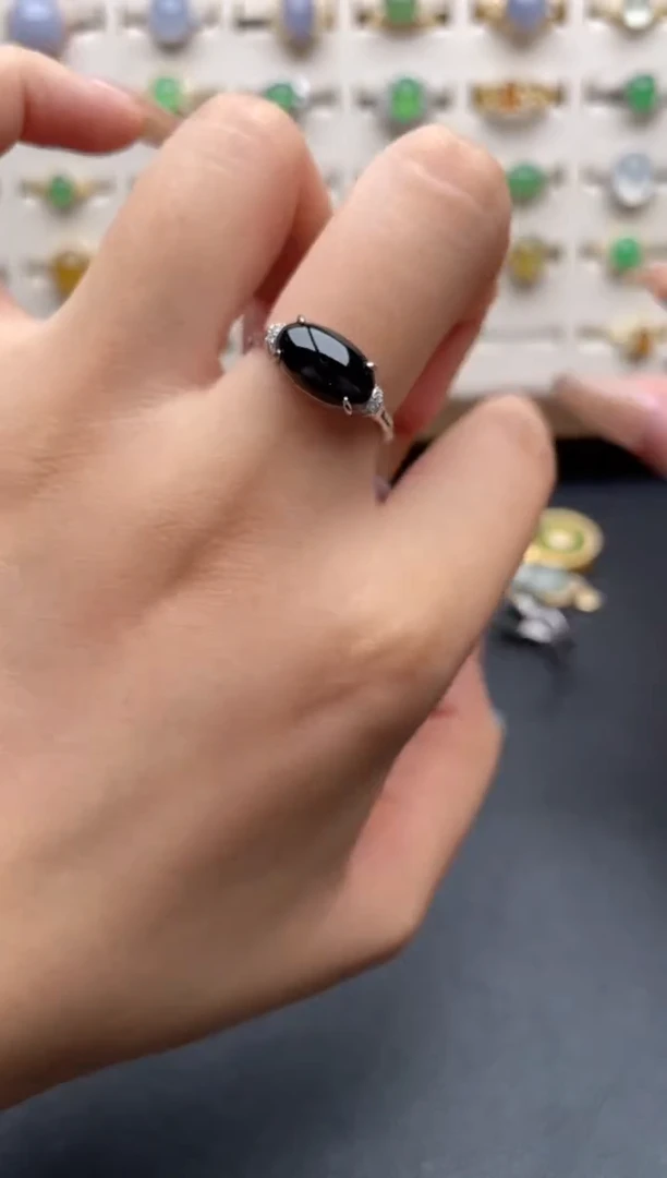 银S925镶嵌戒指翡翠一物一证一礼盒