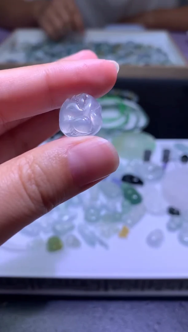 未镶嵌定制翡翠毛货