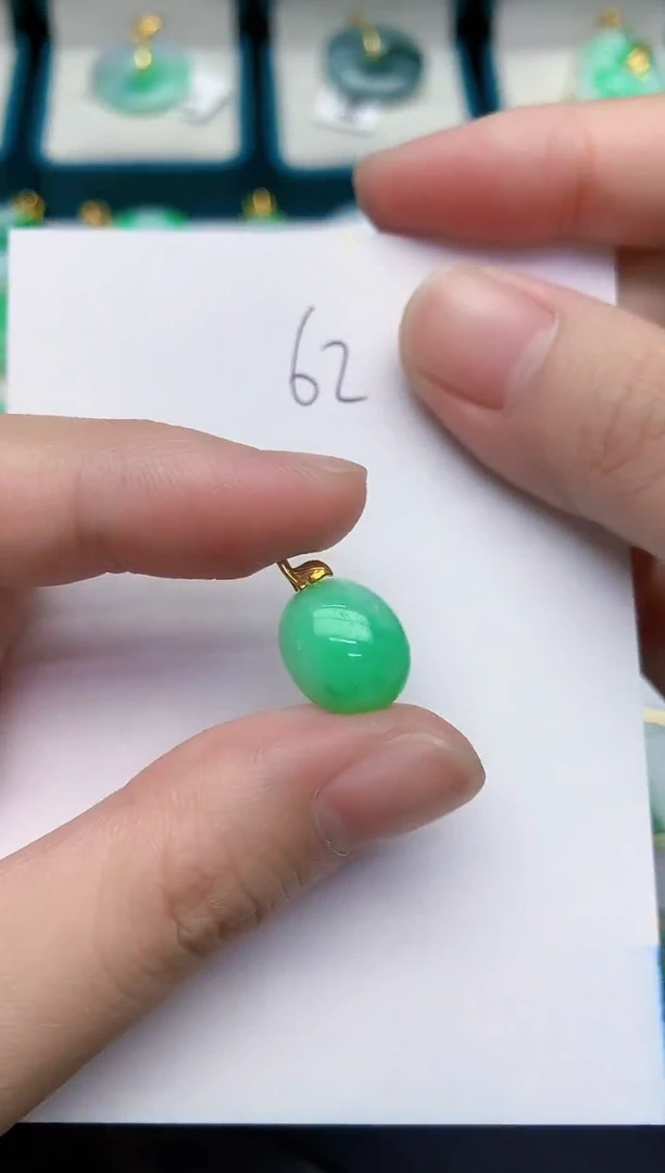 【闪购商品】翡翠颈饰18K金镶嵌000000000