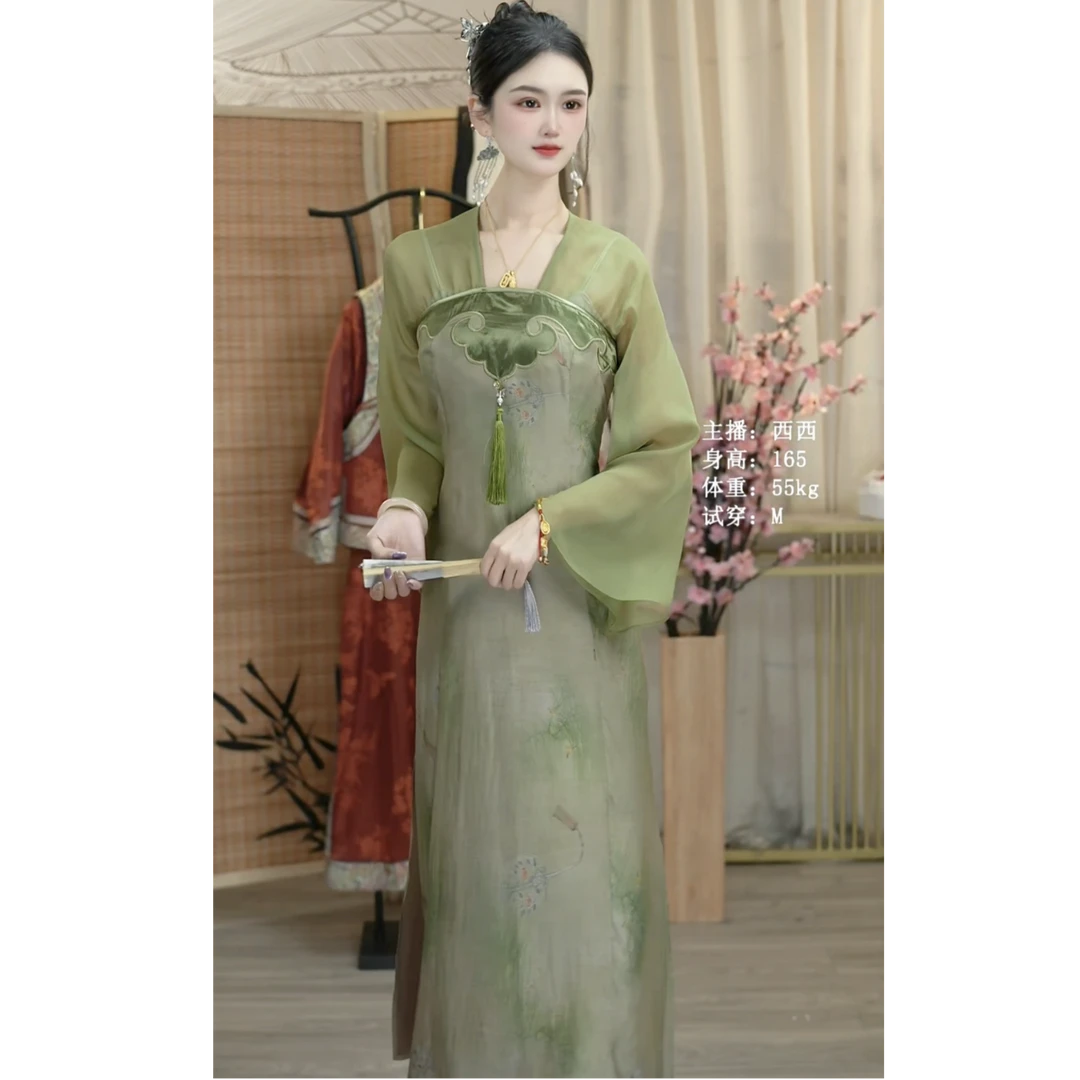 羽唐名2025春季新款日常中国风复古蒹葭连衣裙XX6585