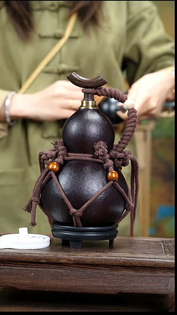 YV013复古网兜款天然酒葫芦（一物一拍）