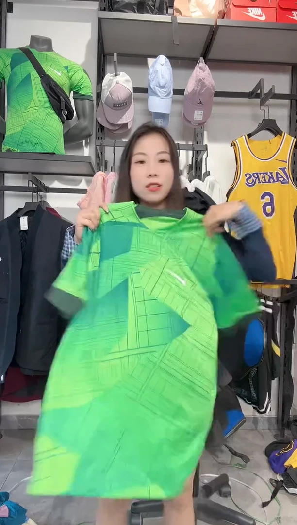 1795    编码 瑕疵款直播间过款为准 尺码 L175