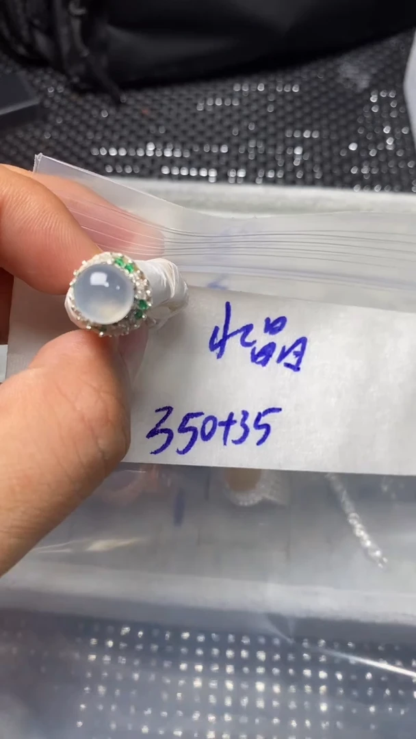 定制翡翠未镶嵌天然缅甸翡翠A货