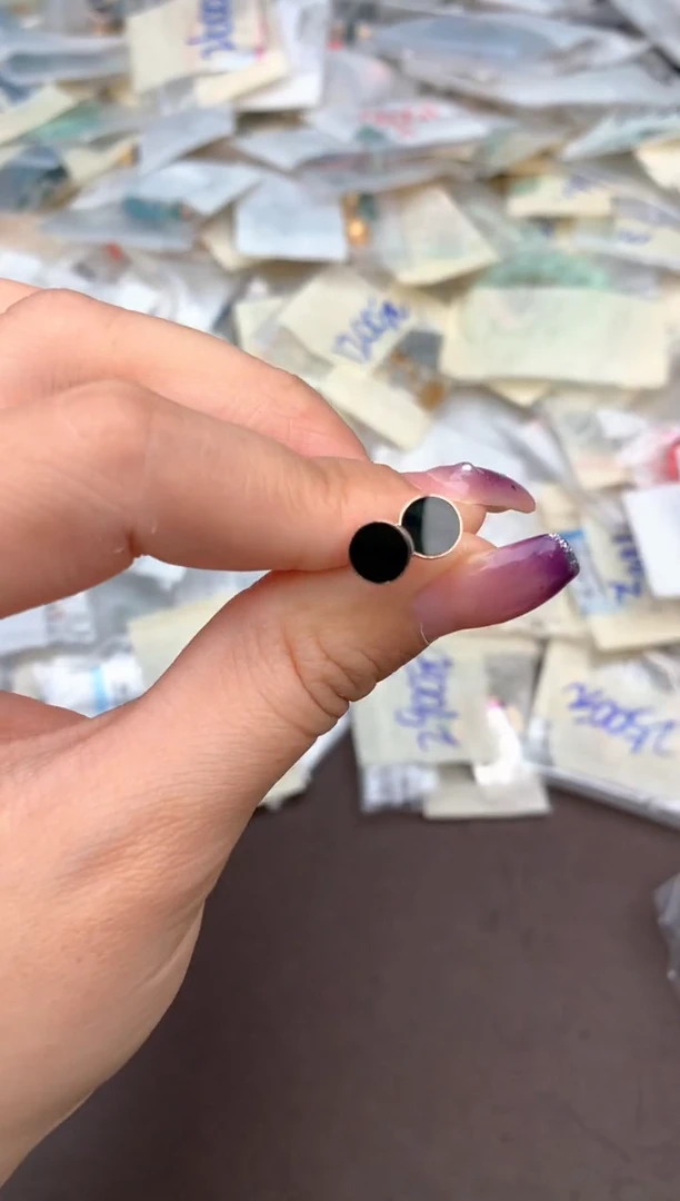18K金镶嵌挂件翡翠一