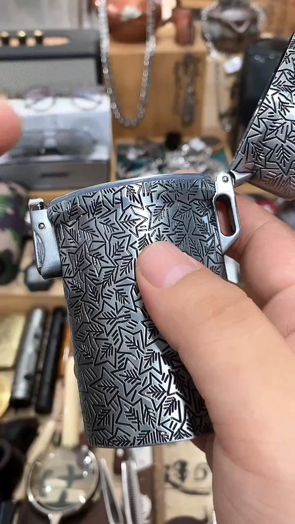 瓷片闪购商品  如图所示