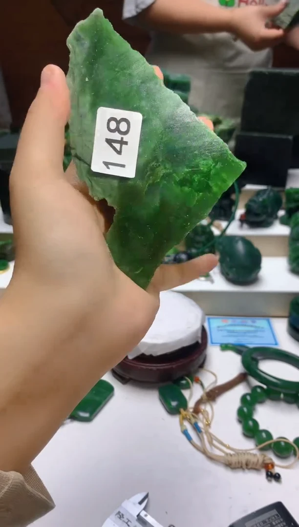 未镶嵌和田玉（碧玉）珠宝半成品0