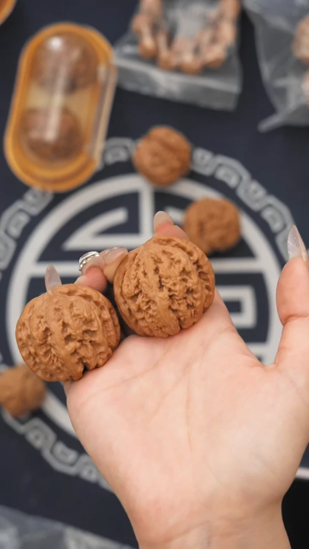 文玩核桃把件粗筋45全