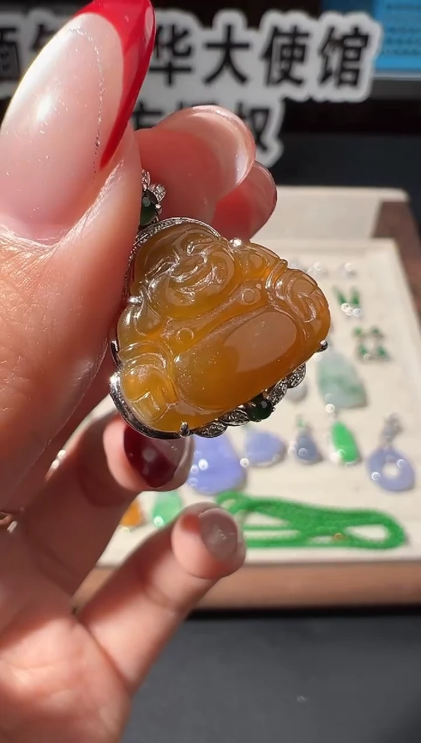 吊坠(不含链)18K金镶嵌翡翠缅甸珠宝严选