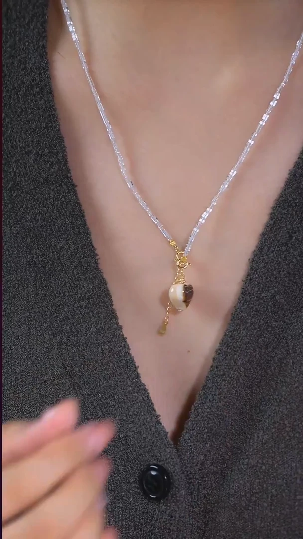 泥塑丫丫原皮屁桃白水脖链