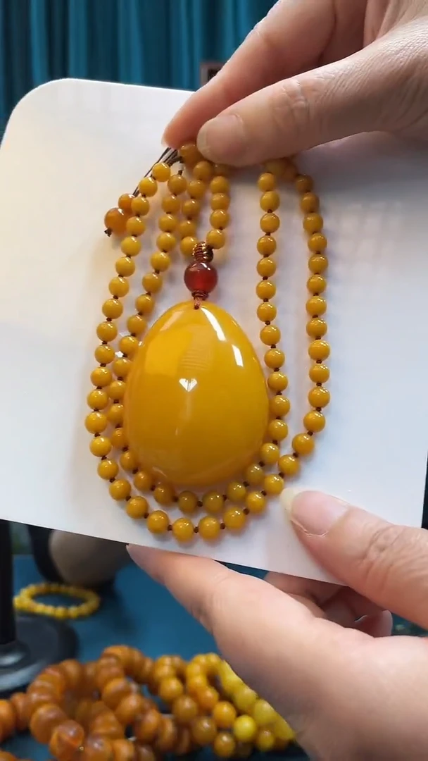 未镶嵌吊坠(赠链)蜜蜡蜜蜡水滴吊坠套装