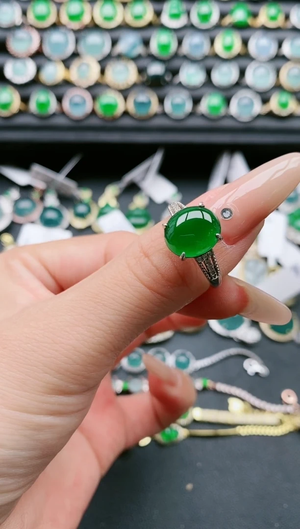 【闪购商品】翡翠戒指银S925镶嵌111111