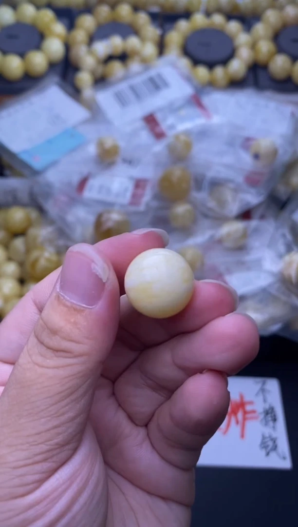 裸石琥珀未镶嵌 星筠珠宝优选106
