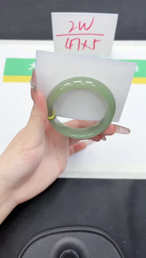 【闪购商品】石英质玉手镯未镶嵌43-53.6