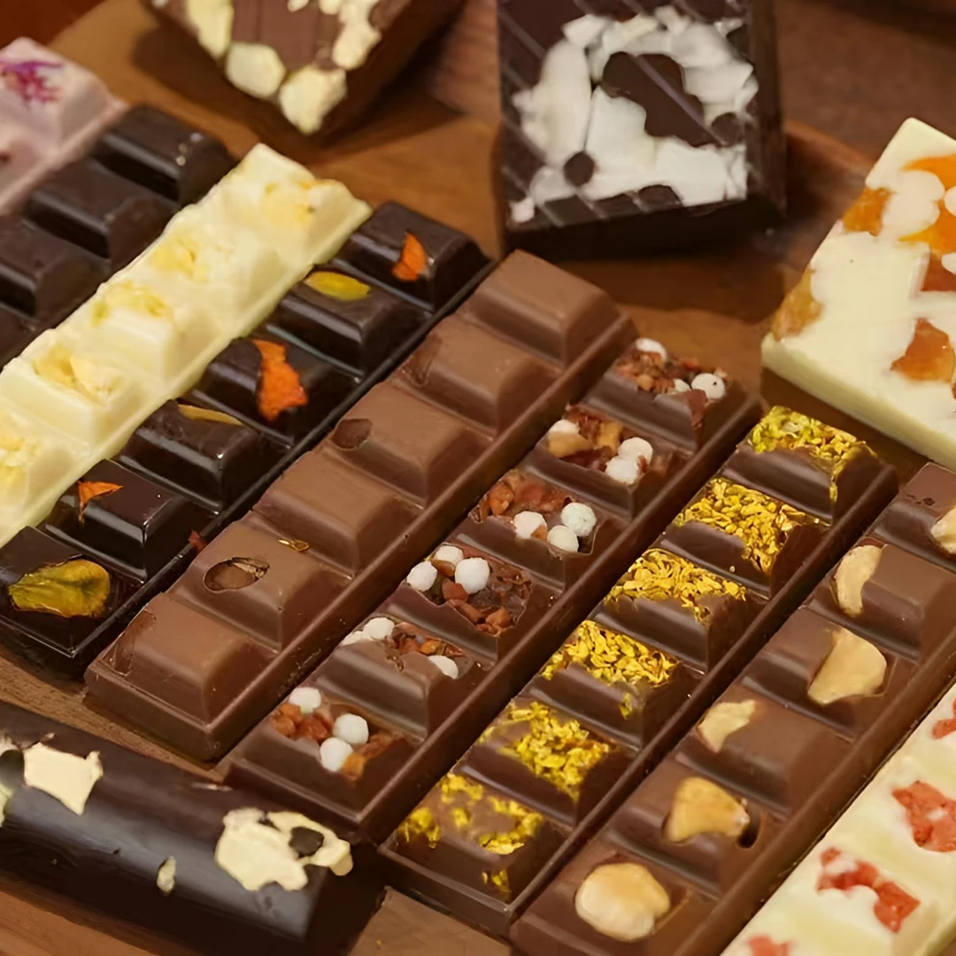 纯可可脂进口原料可可巧克力UU巧克力小方自选坚果夹心手工巧克力