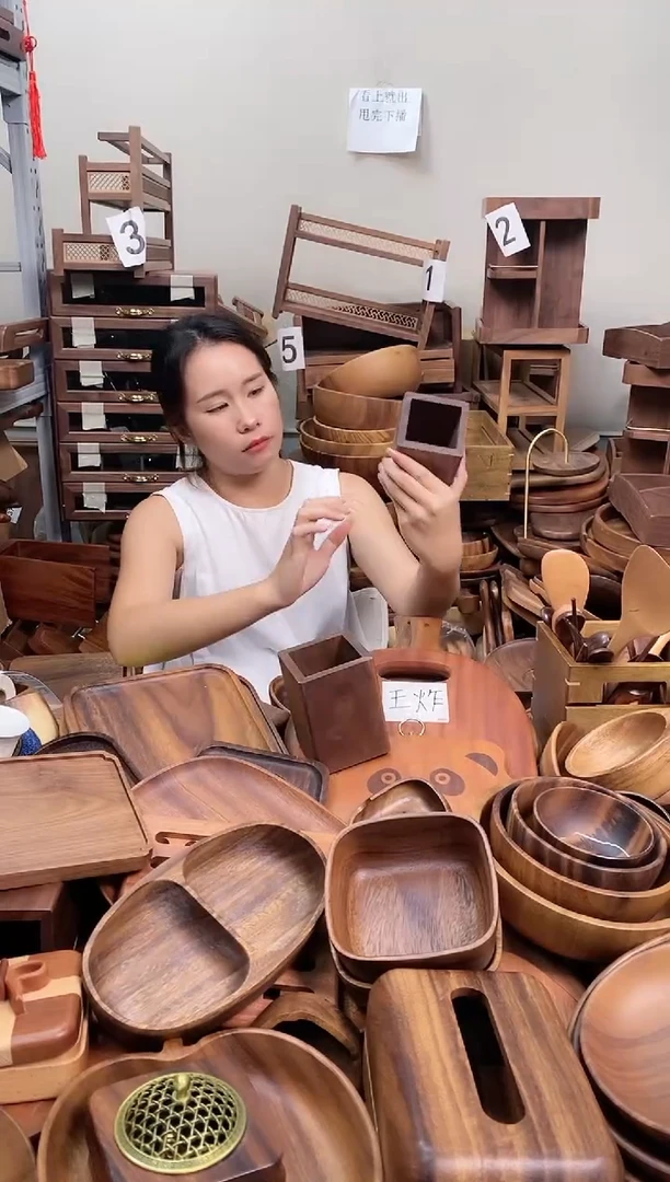 木 北美黑胡桃木方形笔筒  A