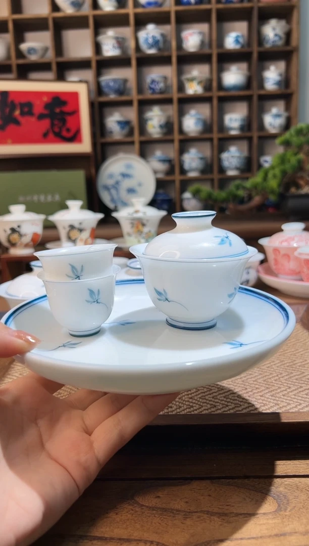 【闪购商品】100c玉兰盖碗+2个小客杯+壶承