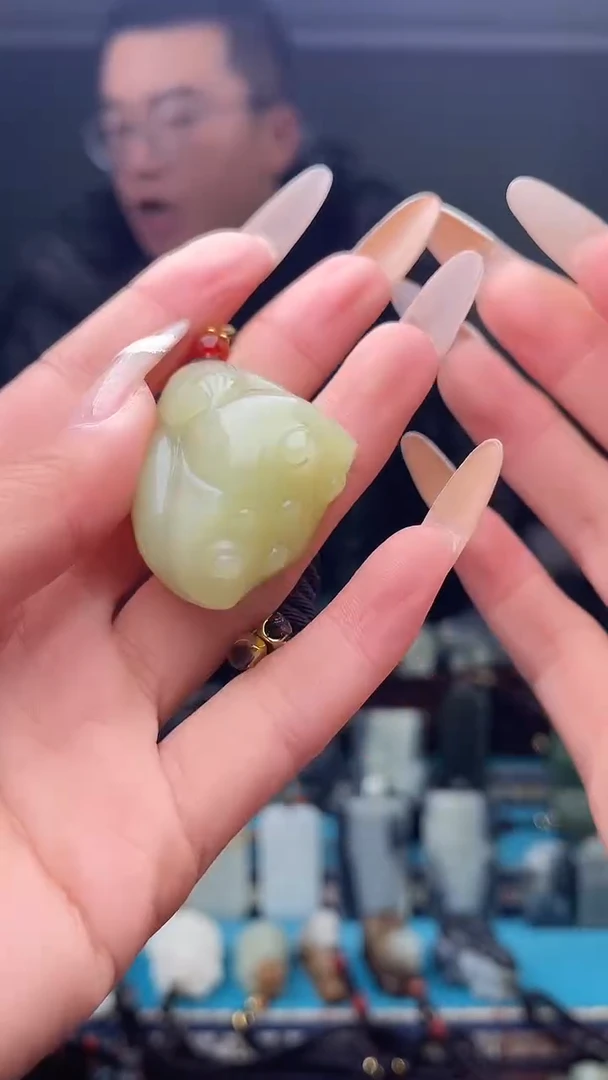 未镶嵌和田玉挂件1