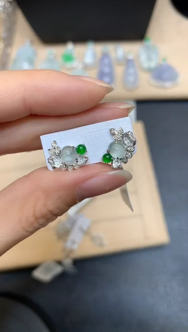 【闪购商品】翡翠耳饰18K金镶嵌【无服务费