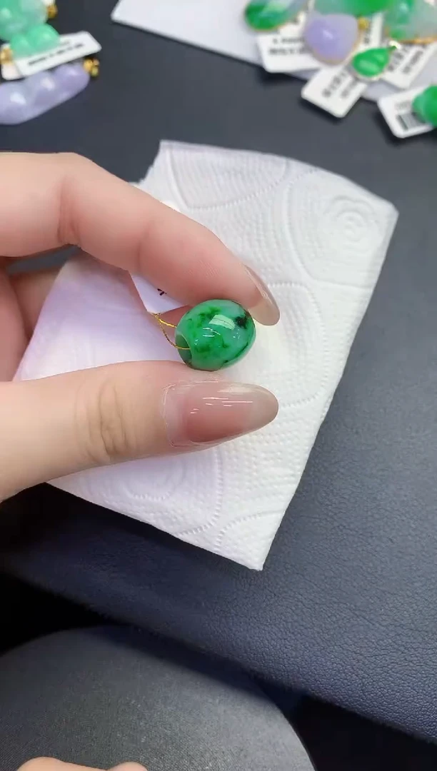 颈饰未镶嵌翡翠缅甸天然翡翠A货
