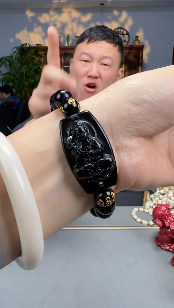 【闪购商品】石英质玉颈饰未镶嵌拍一发一多样性发货