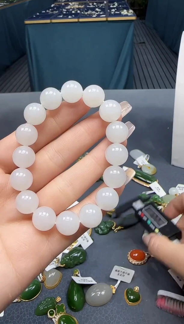 【闪购商品】和田玉手串未镶嵌1