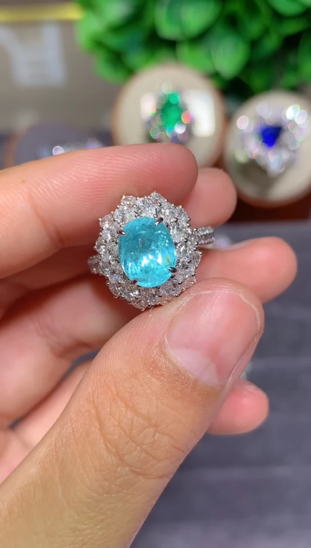 18K金镶嵌戒指帕拉依巴碧玺2.35CT