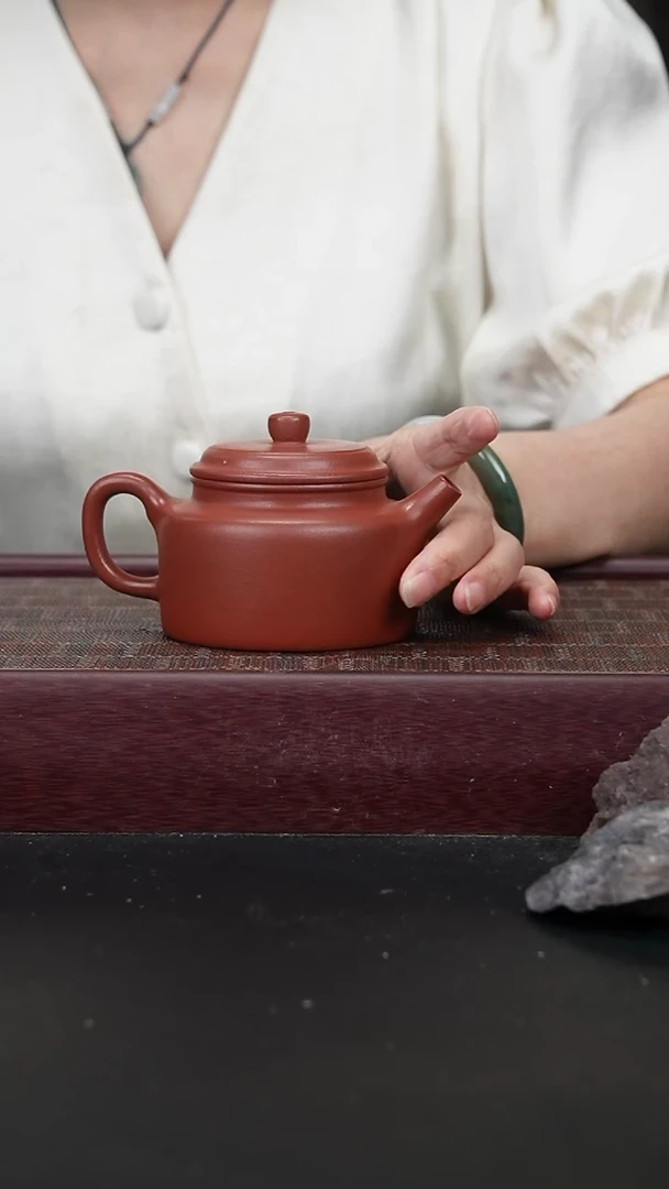 茶壶紫砂黄龙山朱泥  德钟