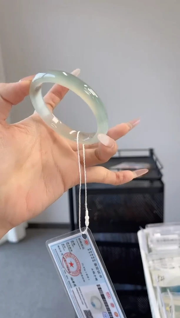 【闪购商品】玛瑙/玉髓手镯未镶嵌55-56圈