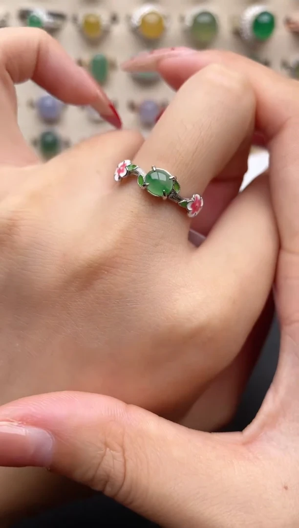 【闪购商品】翡翠戒指银S925镶嵌一物一证一礼盒