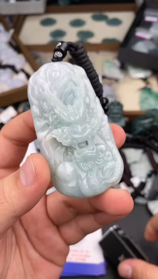 【闪购商品】翡翠颈饰未镶嵌  天然翡翠，一物一图